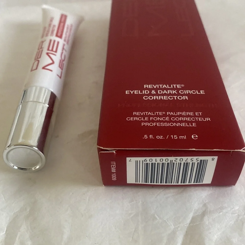 DERMELECT COSMECEUTICALS Revitalite Professional Eyelid & Dark Circle Corrector